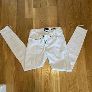 William Rast white skinny jeans with knee rips